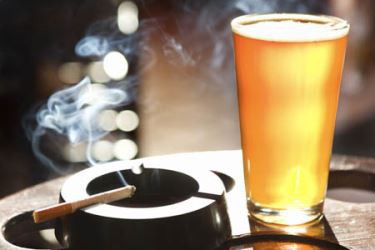 Consumo de tabaco e álcool é um dos principais fatores de risco para câncer de boca